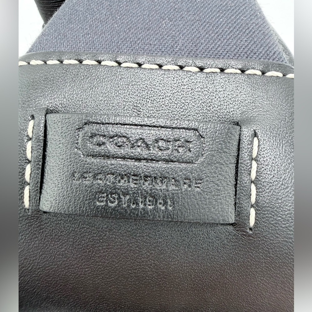 Coach Vintage Black Signature Canvas Shoulder Bag Y2K Pink Interior Style 7769 - Picture 10 of 14
